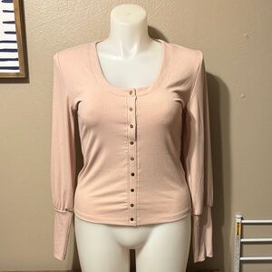 NWT - Women’s Blush Pink Ribbed Snap-Front Long Sleeve Top